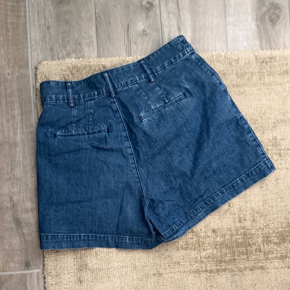 Madewell Dark Denim Shorts - Picture 4 of 4